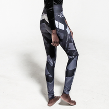 Load image into Gallery viewer, back view yoga pants swing print over white background