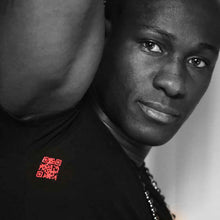 Load image into Gallery viewer, tkink black t-shirt qr code
